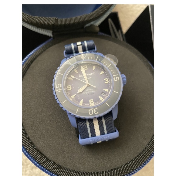 New with Tag Blancpain x Swatch watch - Picture 2 of 6